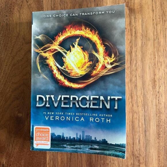Divergent - Veronica Roth - Picture 2 of 3